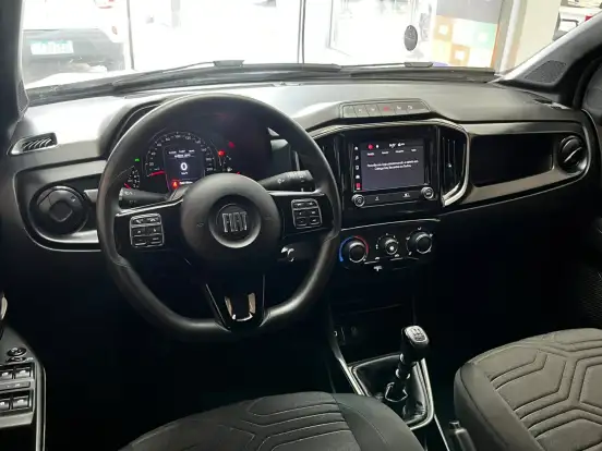 FIAT-STRADA-2023