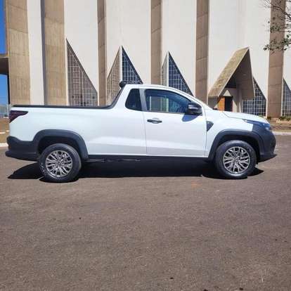 FIAT-STRADA-2024