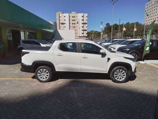 FIAT-STRADA-2024