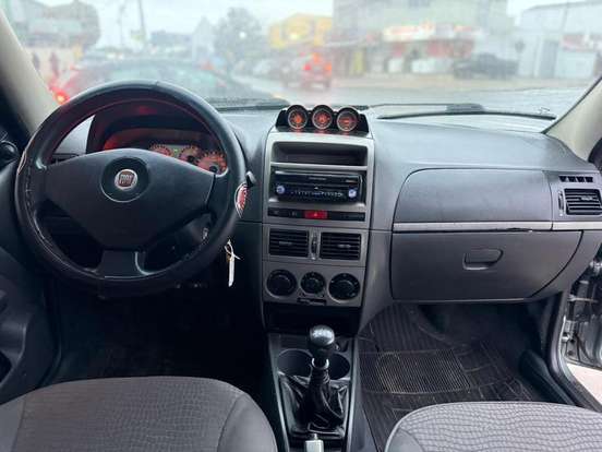 FIAT-STRADA-2011