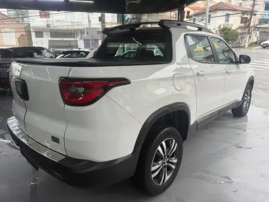 FIAT-TORO-1.3 TURBO 270 FLEX FREEDOM AT6 FIAT-TORO-2023