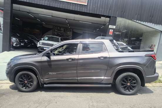 FIAT-TORO-2021