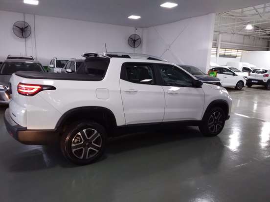 FIAT-TORO-1.3 TURBO 270 FLEX FREEDOM AT6 FIAT-TORO-2025