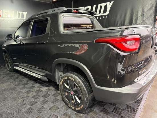 FIAT-TORO-1.8 16V EVO FLEX FREEDOM AT6 FIAT-TORO-2016