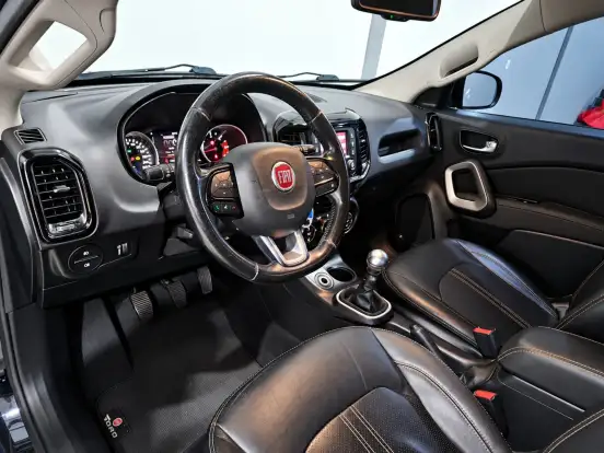 FIAT-TORO-2017