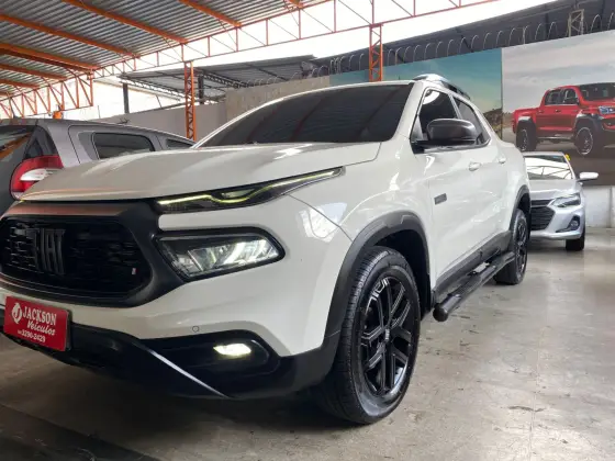 FIAT TORO 2.0 16V TURBO DIESEL ULTRA 4WD AT9