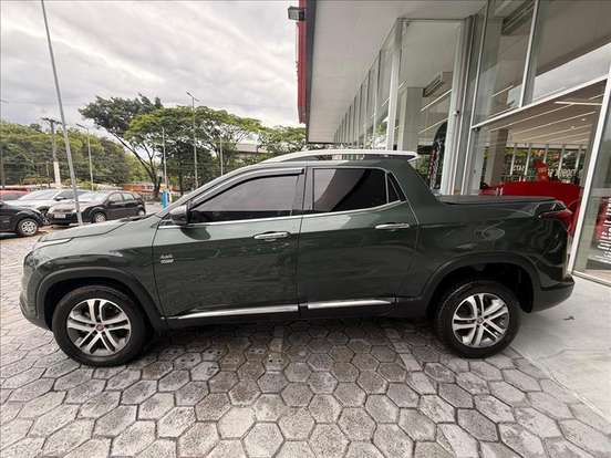 FIAT-TORO-2016
