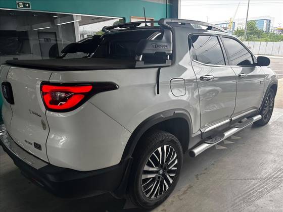 FIAT TORO 2.2 TURBO DIESEL RANCH 4WD AT9
