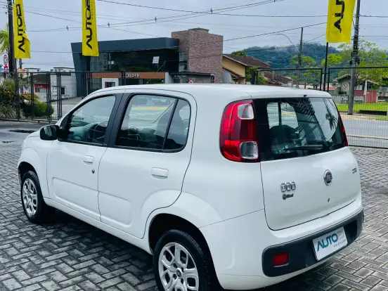 FIAT-UNO-1.0 EVO VIVACE 8V FLEX 4P MANUAL FIAT-UNO-2012
