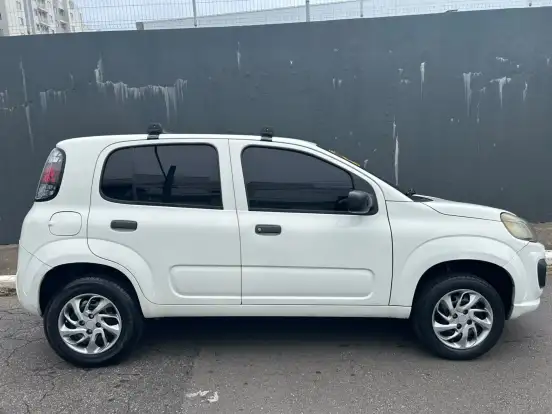 FIAT-UNO-2020