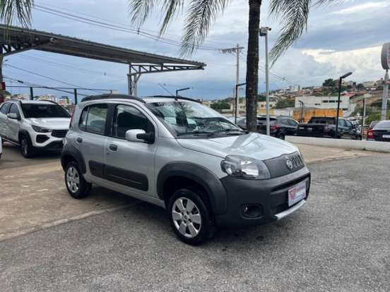 FIAT-UNO-1.0 EVO WAY 8V FLEX 4P MANUAL FIAT-UNO-2012