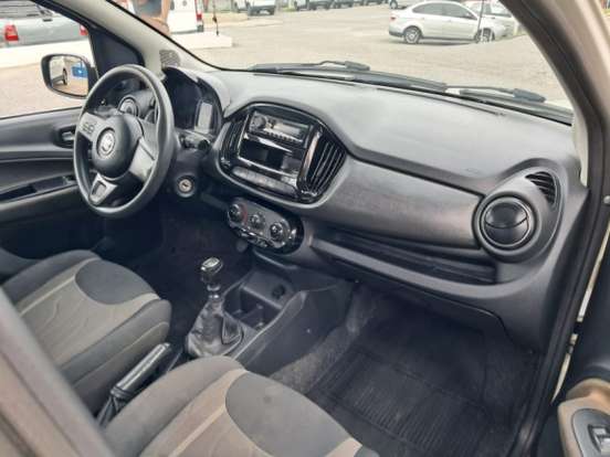 FIAT-UNO-2015