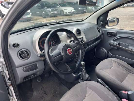 FIAT-UNO-1.0 EVO WAY 8V FLEX 4P MANUAL FIAT-UNO-2012