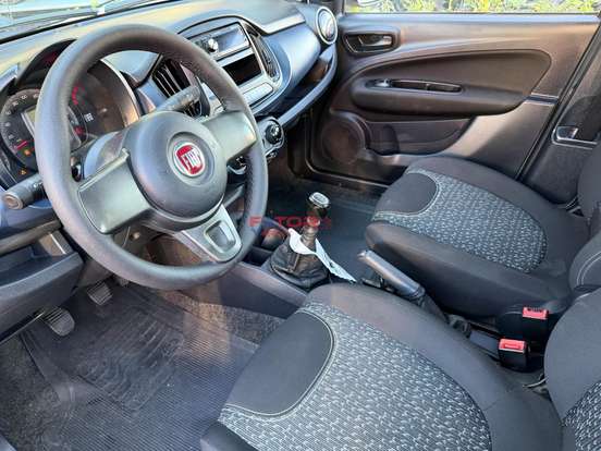 FIAT-UNO-2021
