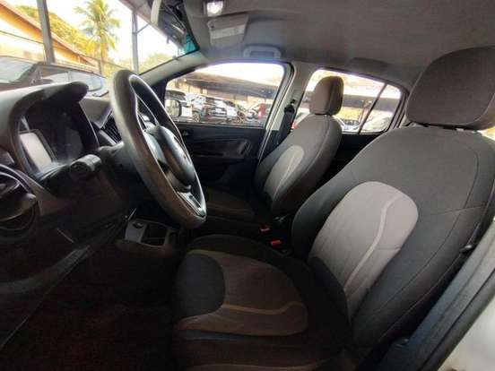 FIAT-UNO-2019