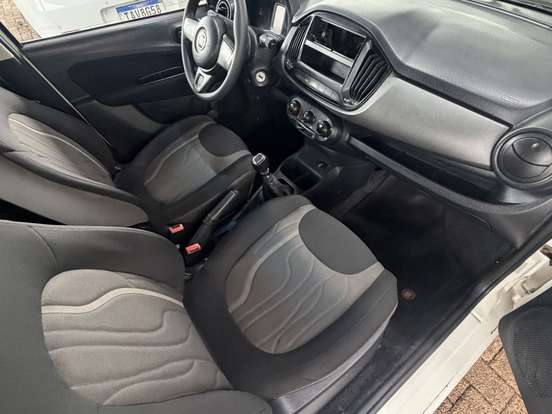 FIAT-UNO-2019
