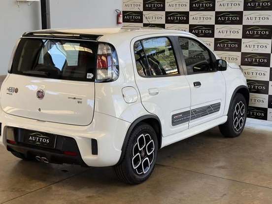 FIAT-UNO-1.4 EVO SPORTING 8V FLEX 4P AUTOMATIZADO FIAT-UNO-2014