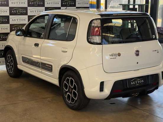 FIAT-UNO-1.4 EVO SPORTING 8V FLEX 4P AUTOMATIZADO FIAT-UNO-2014