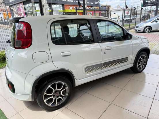 FIAT-UNO-1.4 EVO SPORTING 8V FLEX 4P MANUAL FIAT-UNO-2014