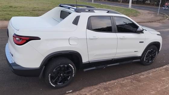 FIAT TORO 2.0 16V TURBO DIESEL ULTRA 4WD AT9