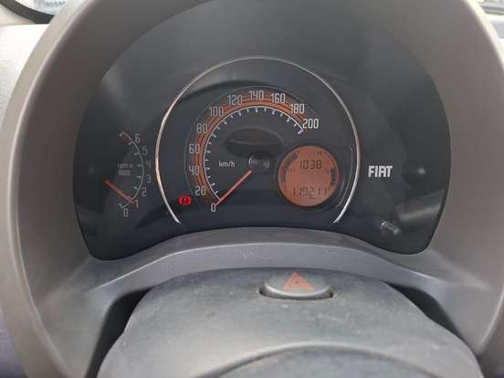 FIAT-UNO-1.0 WAY 8V FLEX 4P MANUAL FIAT-UNO-2011
