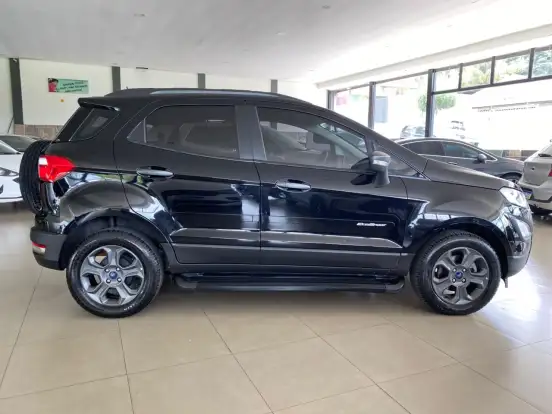 FORD-ECOSPORT-2017