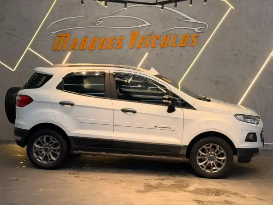 FORD-ECOSPORT-1.6 FREESTYLE 16V FLEX 4P MANUAL FORD-ECOSPORT-2015