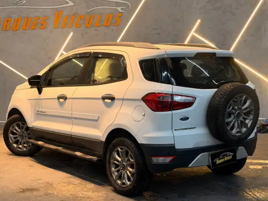 FORD-ECOSPORT-1.6 FREESTYLE 16V FLEX 4P MANUAL FORD-ECOSPORT-2015