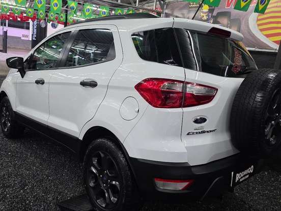 FORD-ECOSPORT-1.5 TI-VCT FLEX FREESTYLE AUTOMÁTICO FORD-ECOSPORT-2018
