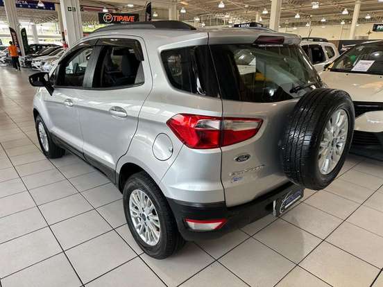 FORD-ECOSPORT-2015