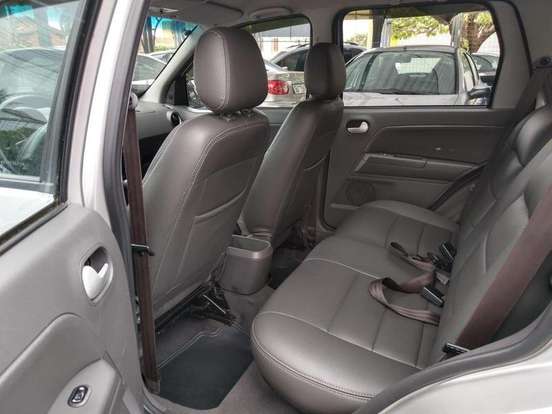 FORD-ECOSPORT-2006