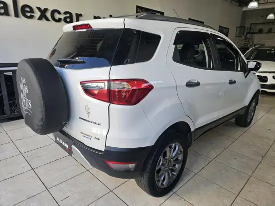 FORD-ECOSPORT-2015