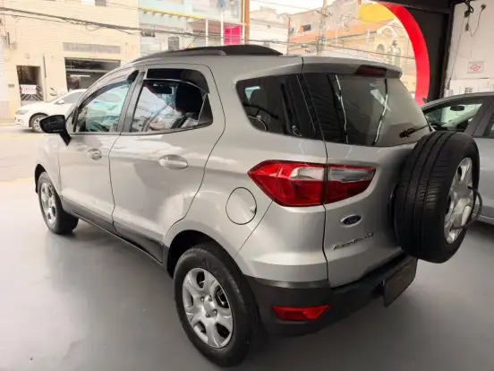 FORD-ECOSPORT-2015