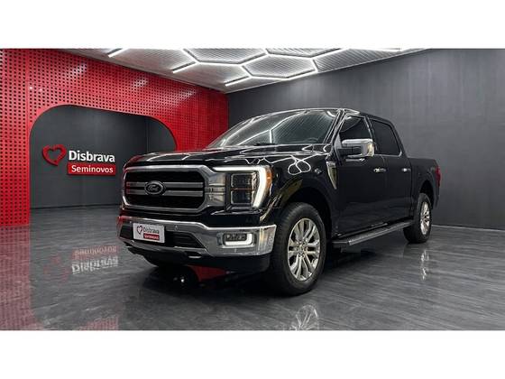 FORD F-150 5.0 V8 GASOLINA CD LARIAT BLACK FX4 AUTOMÁTICO