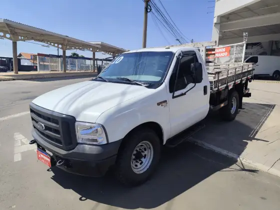 FORD F-350 6.4 SUPER DUTY KING RANCH 4X4 V8 DIESEL 4P MANUAL