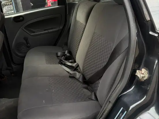 FORD-FIESTA-1.0 MPI PERSONNALITÉ 8V GASOLINA 4P MANUAL FORD-FIESTA-2006