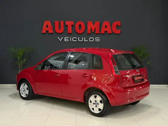 FORD-FIESTA-2014