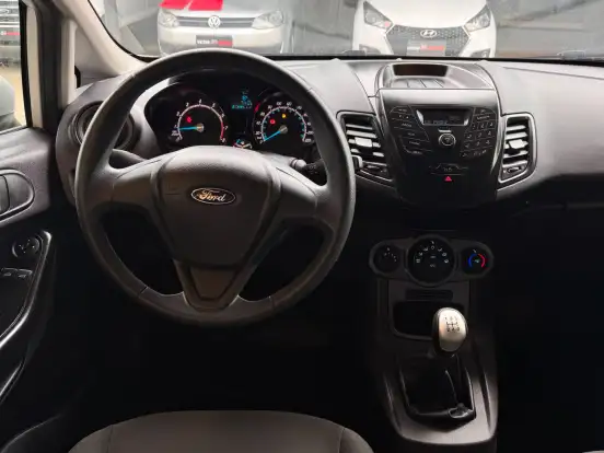 FORD-FIESTA-2015