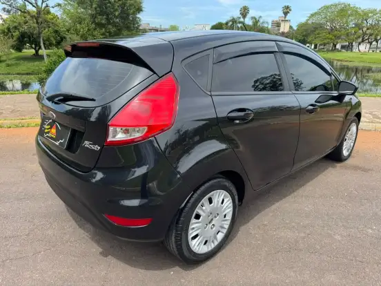 FORD-FIESTA-2016