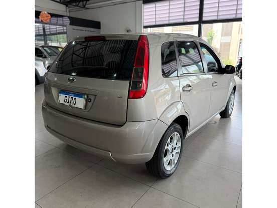 FORD-FIESTA-2013