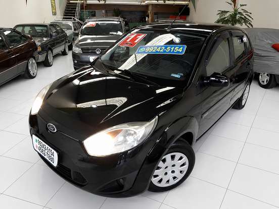 FORD-FIESTA-2010