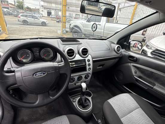 FORD-FIESTA-1.6 ROCAM SEDAN 8V FLEX 4P MANUAL FORD-FIESTA-2013