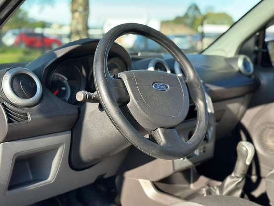 FORD-FIESTA-1.6 SE HATCH 16V FLEX 4P MANUAL FORD-FIESTA-2012