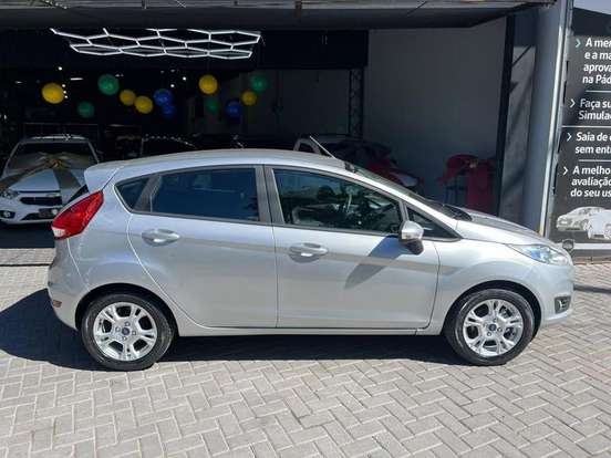 FORD-FIESTA-2013