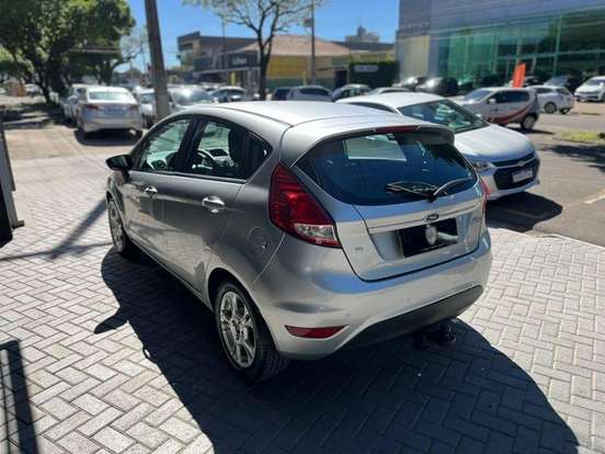 FORD-FIESTA-2013
