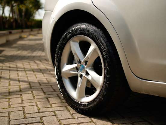 FORD-FOCUS-2013