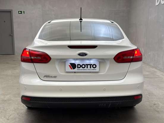 FORD-FOCUS-2.0 SE PLUS 16V FLEX 4P POWERSHIFT FORD-FOCUS-2017