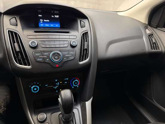 FORD-FOCUS-2.0 SE PLUS 16V FLEX 4P POWERSHIFT FORD-FOCUS-2017