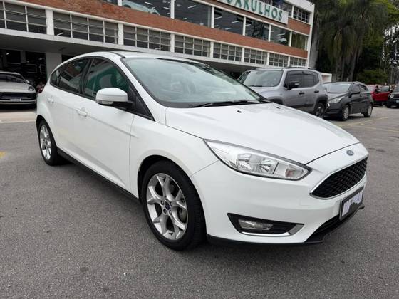 FORD FOCUS 2.0 SE PLUS 16V FLEX 4P POWERSHIFT