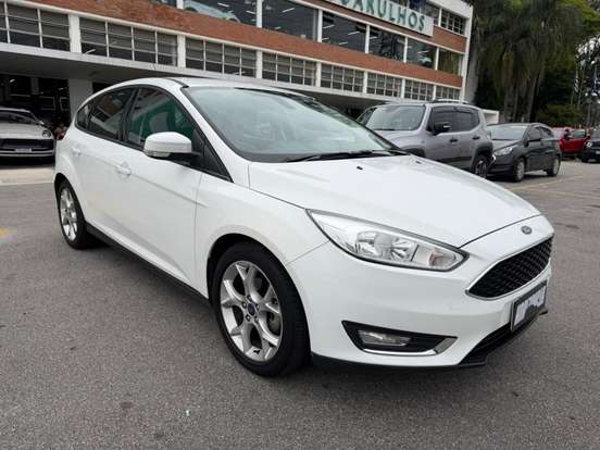 FORD-FOCUS-2.0 SE PLUS 16V FLEX 4P POWERSHIFT FORD-FOCUS-2015